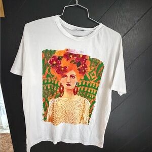 Zara White Short Sleeve Graphic Tee with Orange & Green Portrait Print